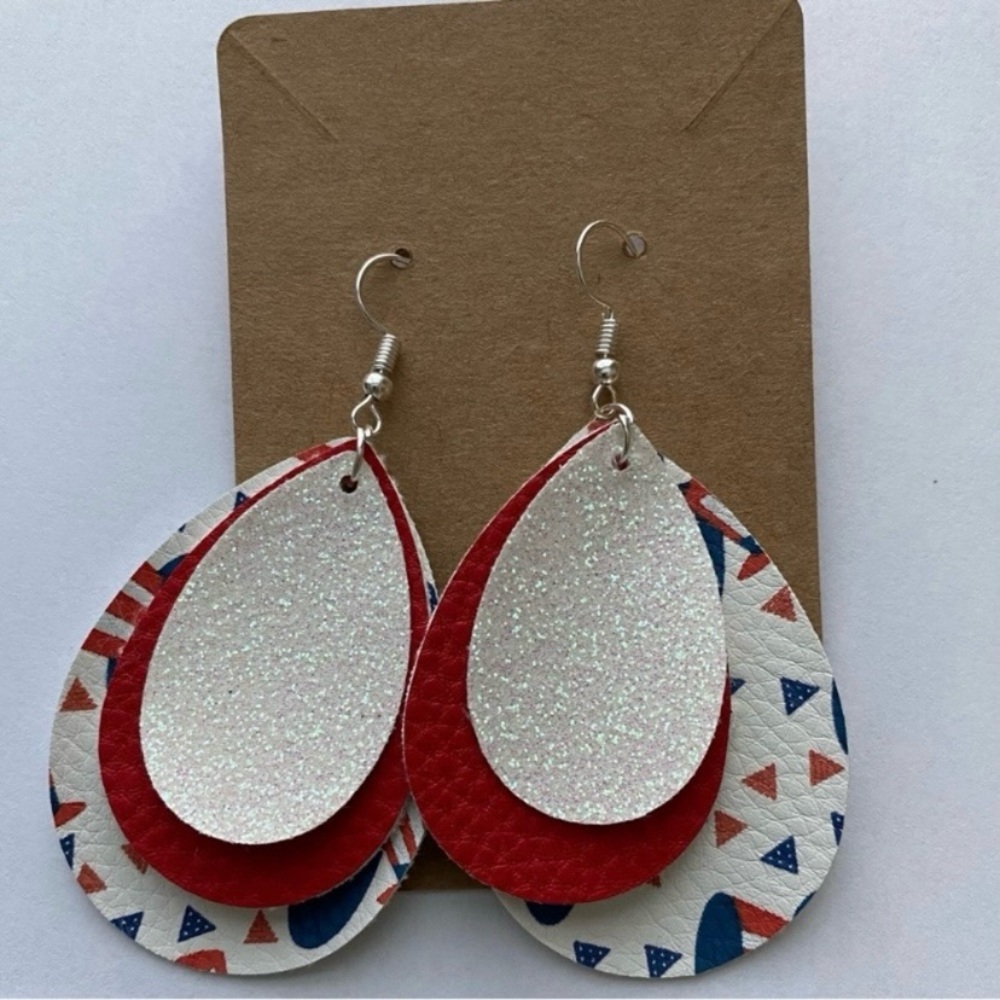 Hand Crafted Patriotic Faux Leather Red and White Teardrop Dangle Earrin…
